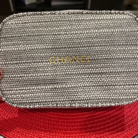 chanel tweed pouch